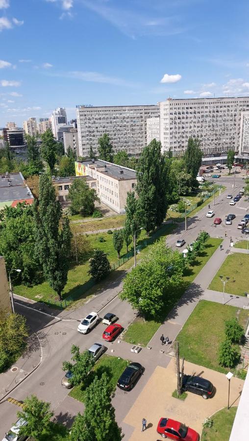 Видові 1К-2К Апартаменти 11,15, 23 Поверхи Kiev Esterno foto