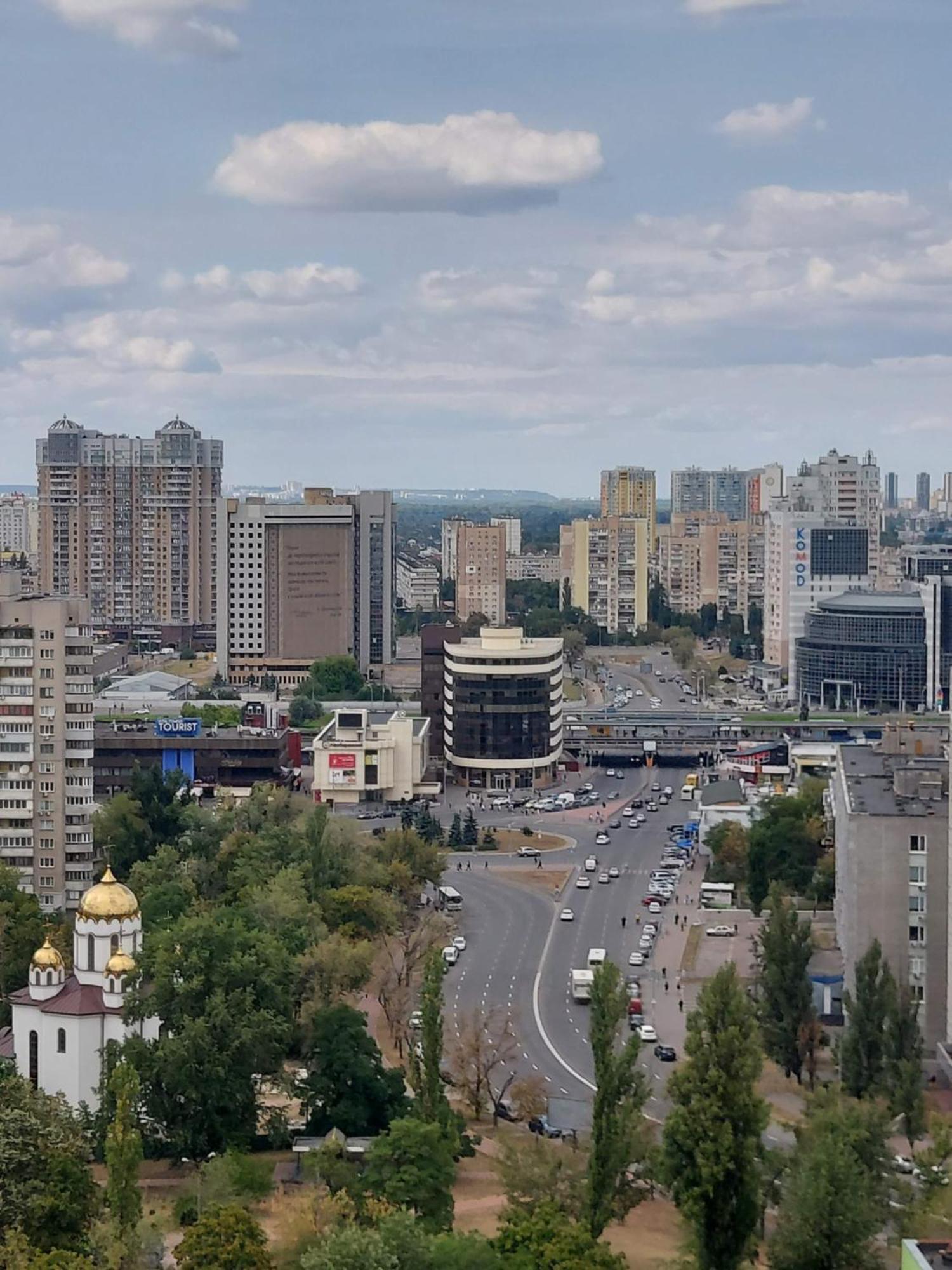 Видові 1К-2К Апартаменти 11,15, 23 Поверхи Kiev Esterno foto