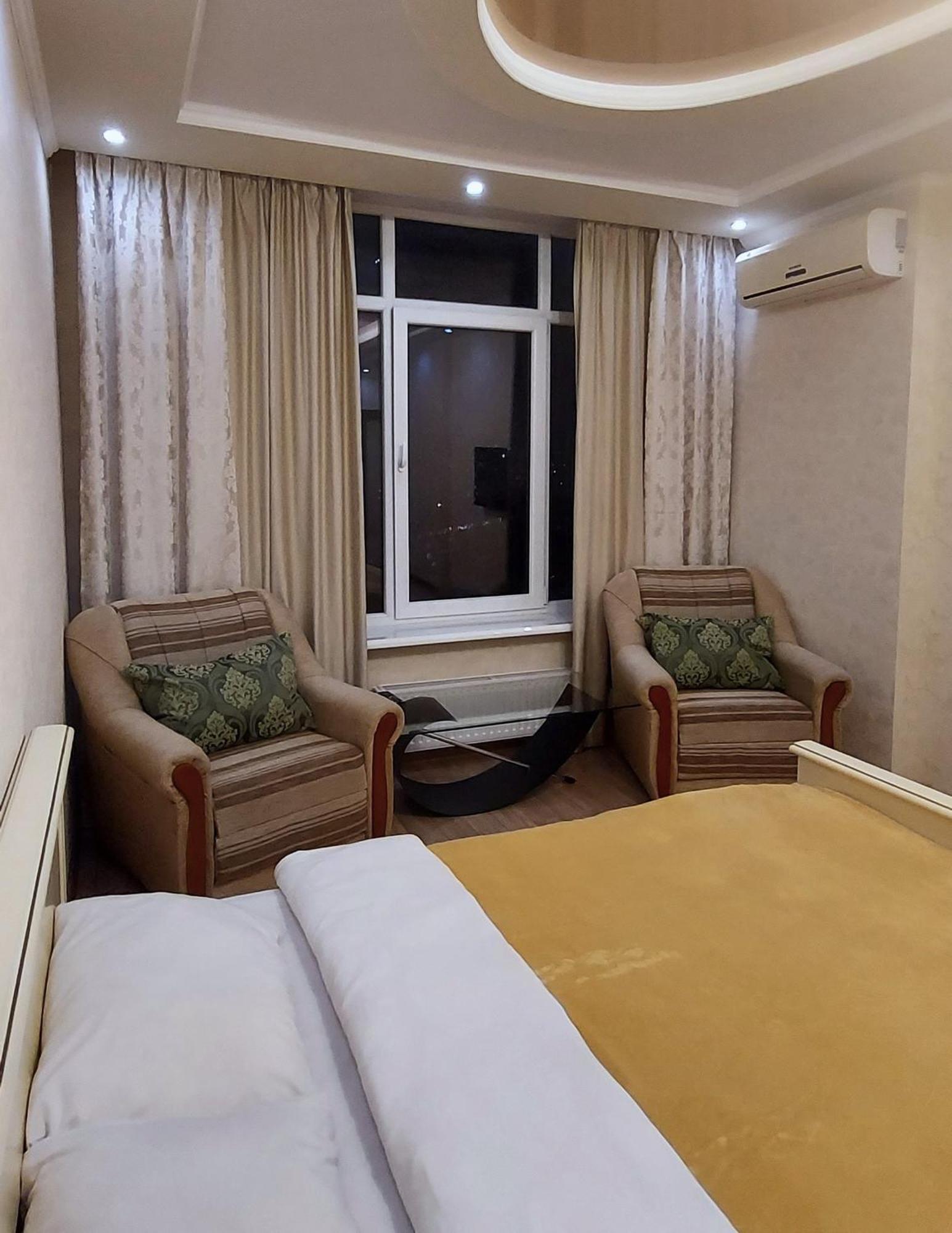 Видові 1К-2К Апартаменти 11,15, 23 Поверхи Kiev Esterno foto